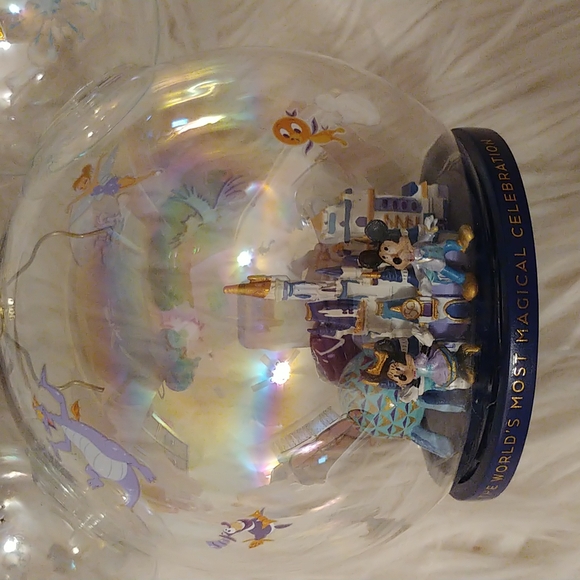 💙FIRM! NWT WALT DISNEY WORLD 50TH ANNIVERSARY 4 PARK ICON GLASS BLOWN ORNAMENT - Picture 8 of 10